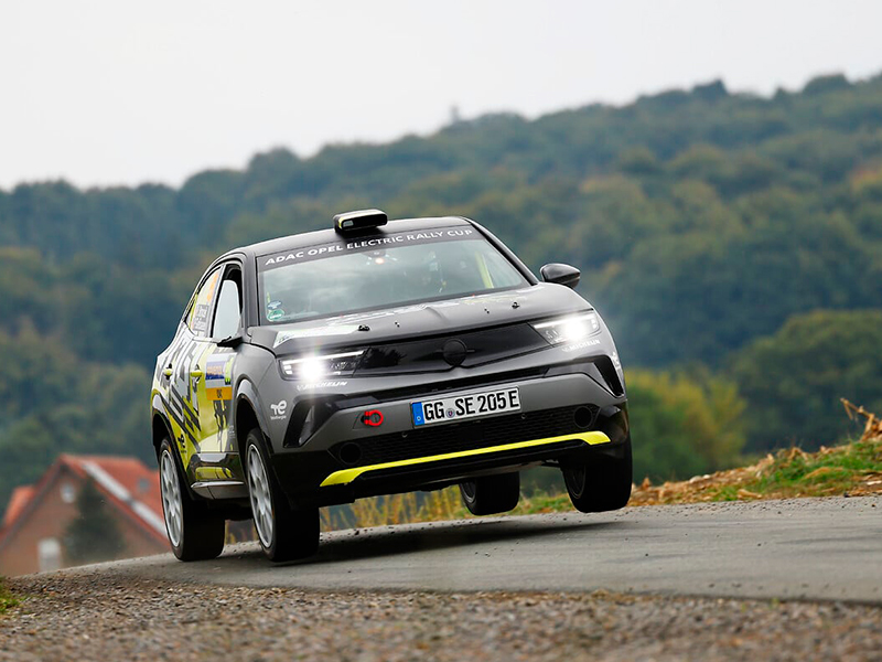 2552_800x600-Opel-Rally.webp
