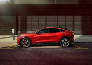 mustang2.jpg