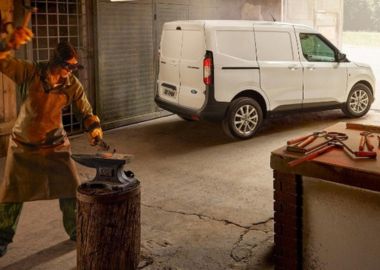 ford-tourneo-courier.jpg