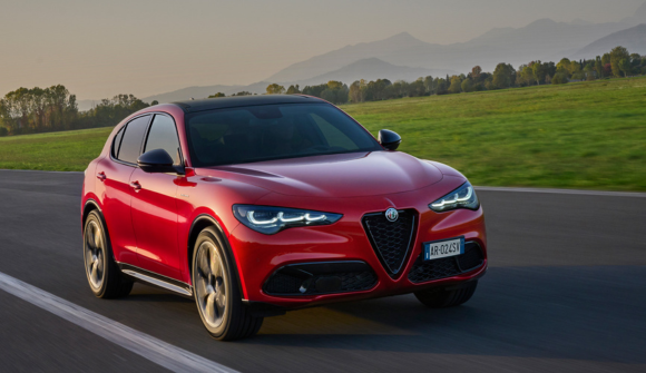 118_Novo-alfa-romeo-stelvio-banner.webp