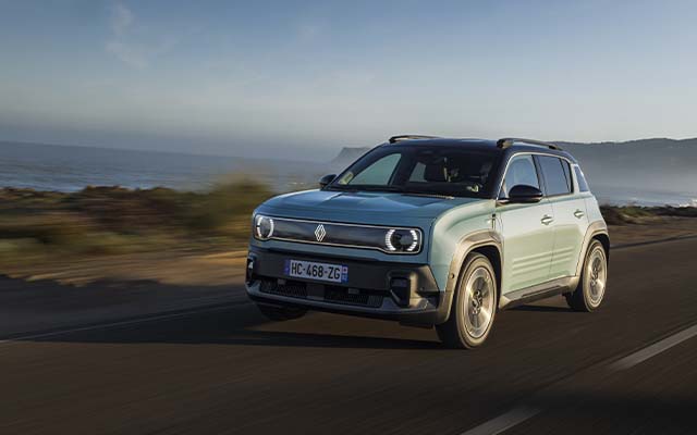 27_R4_correto_0000_Renault_4_E-Tech_eletrico.webp