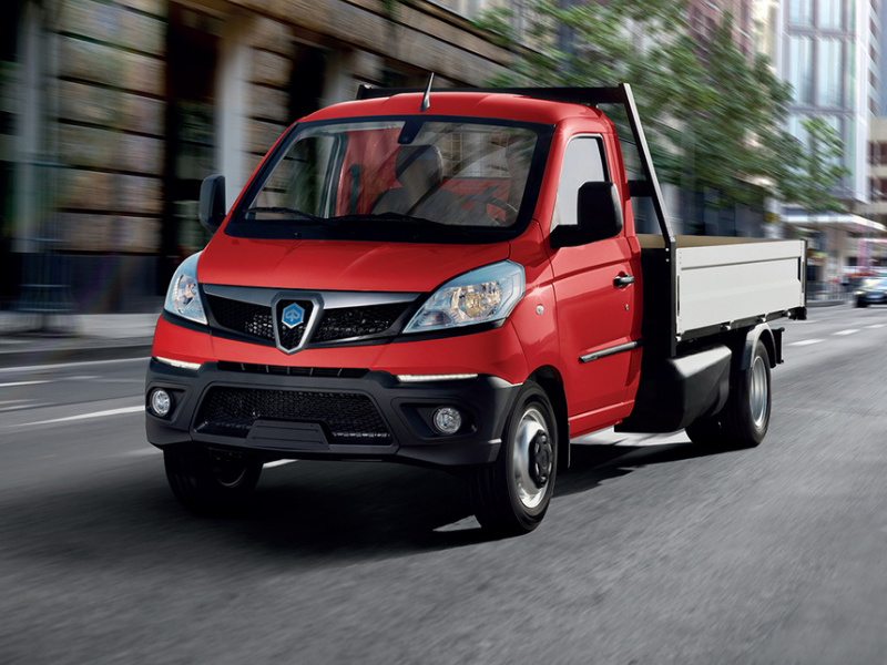 A Auto-Industrial Leiria aposta na comercialização da marca Piaggio.