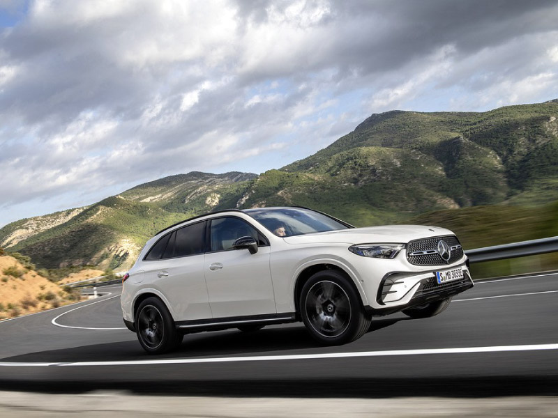 Versões adicionais do novo Mercedes-Benz GLC já disponíveis para encomenda