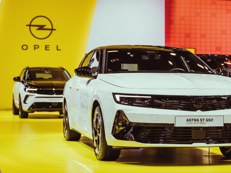 Uma presença 100% eletrificada: Florian Huettl, CEO da Opel, apresenta quatro estreias mundiais em Bruxelas