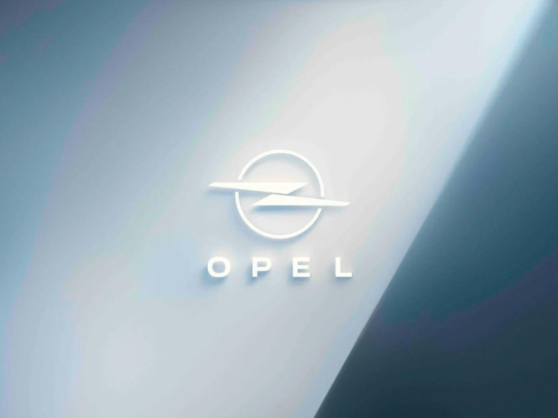 A Opel revela o novo emblema icónico “Blitz”