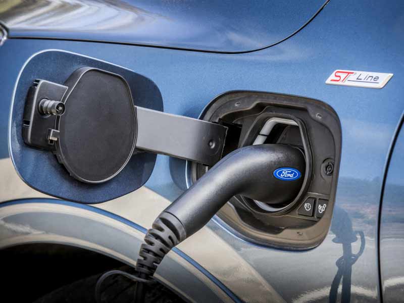 Novo Ford Kuga Plug-In Hybrid: o veículo PHEV mais vendido na europa durante a primeira metade deste ano